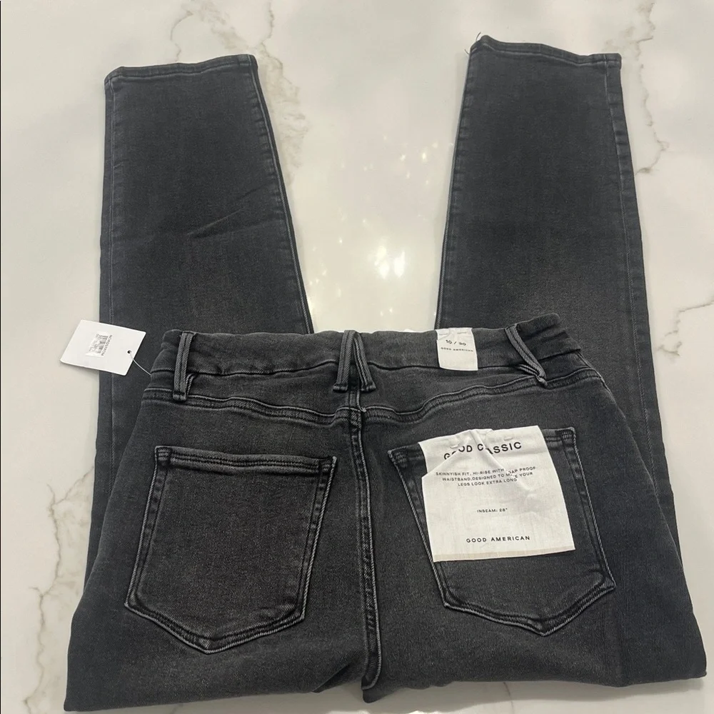 Good American Good Classic Straight Leg Jeans in Black308 - Picture 9 of 10